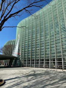 国立新美術館