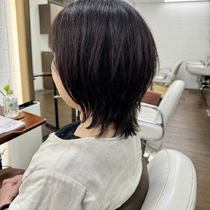 レイヤーボブですっきりと　