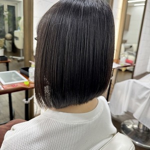 梅雨を乗り越えるアマトラ縮毛矯正　
