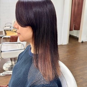 オシャレなヘアカラーで綺麗に伸ばす　