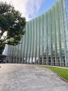 国立新美術館 時代のプリズム展