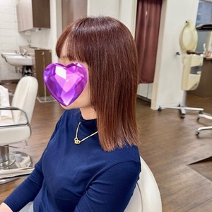 伸ばしていた髪をロブに　