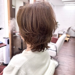 フェミニンなウルフボブパーマ　