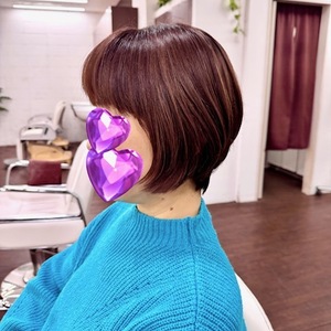 タートルネックに合うショートボブ　