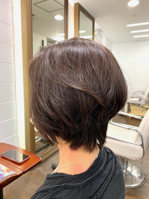 目黒区学芸大学美容室の1つにハイド美容室があります。学芸大学美容院の1つはHi-Deがあります。東横線学芸大学駅美容室にハイド美容室があります。 学芸大学駅美容院にHi-Deがあります。カットが上手い カラーやパーマや縮毛矯正は髪に優しい髪質改善縮毛矯正や髪質改善カラー、髪質改善トリートメントが、お客様に人気あります。目黒区学芸大学美容室人気のサロンです。学芸大学美容院人気のお店です。東横線学芸大学駅近くにある美容室です。目黒区ハイド美容室はマンツーマンサロンです。ハイド美容院はマンツーマン美容室です。ハイドは、コロナウイルス感染拡大防止に努めている美容室です。新型コロナウイルス感染拡大防止に、最大限に配慮しながら営業しております。お客様同士が接触しないよう、サロン自体を個室のようにしています。