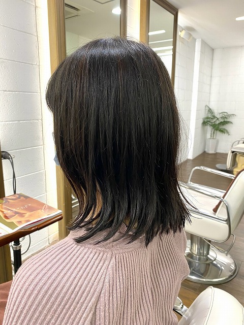 学芸大学美容室にHair Esthe Hi-Deは、あります。学芸大学美容院にも、Hair Esthe Hi-Deはあります。Hair Esthe Hi-Deは目黒区学芸大学駅近くの美容室です。祐天寺美容室近くにも、Hair Esthe Hi-Deはあります。祐天寺美容院にも、Hair Esthe Hi-Deはあります。Hair Esthe Hi-Deは髪にやさしく、が綺麗に艶髪になります。Hair Esthe Hi-Deカットがとても上手いです。得にボブやショートスタイルが得意です。カラーも評判よく、ニューアマトラカラーがお客様に高評価です。オーガニックなヘアカラー　香草カラー色葉も人気です。パーマもとても上手く、　クリープパーマがお客様に高評価クリープパーマしながら、髪は綺麗になります。Hair Esthe Hi-Deは、オープンした2003年からヘッドスパ「クリームバスヘアエステ」を提供しています。ヘッドスパ「クリームバスヘアエステ」は、頭皮の汚れを落とし且つ頭皮の保湿効果もあり髪に栄養を与え、艶々になります。プレミアム髪質改善トリートメントで、「イオンコネクト・トリートメント」も大好評です。コロナ感染対策を万全にしております。新型コロナウイルス感染拡大防止を徹底して、お客様が安心して来店出来るようにしております。お客様同士が接触しないよう、サロン自体を個室的にしています。