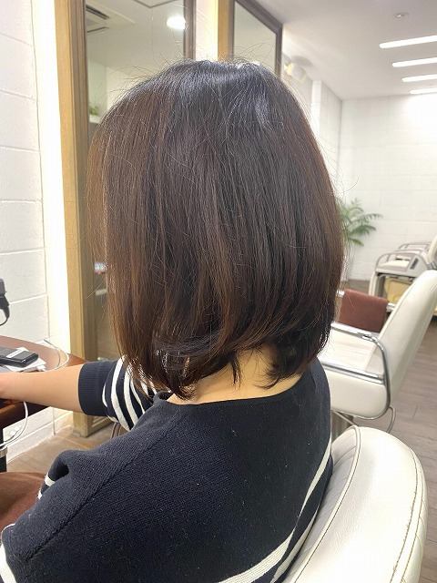 学芸大学美容室に,Hair Esthe Hi-Deはあります。学芸大学美容院にも、Hair Esthe Hi-Deはあります。Hair Esthe Hi-Deは目黒区学芸大学駅近くの美容室です。祐天寺美容室近くにも、Hair Esthe Hi-Deはあります。祐天寺美容院にも、Hair Esthe Hi-Deはあります。Hair Esthe Hi-Deは髪にやさしく、が綺麗に艶髪になります。Hair Esthe Hi-Deカットがとても上手いです。得にボブやショートスタイルが得意です。カラーも評判よく、ニューアマトラカラーがお客様に高評価です。オーガニックなヘアカラー　香草カラー色葉も人気です。パーマもとても上手く、　クリープパーマがお客様に高評価クリープパーマしながら、髪は綺麗になります。Hair Esthe Hi-Deは、オープンした2003年からヘッドスパ「クリームバスヘアエステ」を提供しています。ヘッドスパ「クリームバスヘアエステ」は、頭皮の汚れを落とし且つ頭皮の保湿効果もあり髪に栄養を与え、艶々になります。プレミアム髪質改善トリートメントで、「イオンコネクト・トリートメント」も大好評です。コロナ感染対策を万全にしております。新型コロナウイルス感染拡大防止を徹底して、お客様が安心して来店出来るようにしております。お客様同士が接触しないよう、サロン自体を個室的にしています。