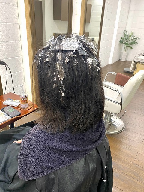 学芸大学美容室に,Hair Esthe Hi-Deはあります。学芸大学美容院にも、Hair Esthe Hi-Deはあります。Hair Esthe Hi-Deは目黒区学芸大学駅近くの美容室です。祐天寺美容室近くにも、Hair Esthe Hi-Deはあります。祐天寺美容院にも、Hair Esthe Hi-Deはあります。Hair Esthe Hi-Deは髪にやさしく、が綺麗に艶髪になります。Hair Esthe Hi-Deカットがとても上手いです。得にボブやショートスタイルが得意です。カラーも評判よく、ニューアマトラカラーがお客様に高評価です。オーガニックなヘアカラー　香草カラー色葉も人気です。パーマもとても上手く、　クリープパーマがお客様に高評価クリープパーマしながら、髪は綺麗になります。Hair Esthe Hi-Deは、オープンした2003年からヘッドスパ「クリームバスヘアエステ」を提供しています。ヘッドスパ「クリームバスヘアエステ」は、頭皮の汚れを落とし且つ頭皮の保湿効果もあり髪に栄養を与え、艶々になります。プレミアム髪質改善トリートメントで、「イオンコネクト・トリートメント」も大好評です。コロナ感染対策を万全にしております。新型コロナウイルス感染拡大防止を徹底して、お客様が安心して来店出来るようにしております。お客様同士が接触しないよう、サロン自体を個室的にしています。