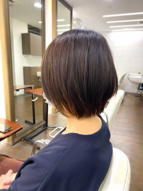 学芸大学美容室に,Hair Esthe Hi-Deはあります。学芸大学美容院にも、Hair Esthe Hi-Deはあります。Hair Esthe Hi-Deは目黒区学芸大学駅近くの美容室です。祐天寺美容室近くにも、Hair Esthe Hi-Deはあります。祐天寺美容院にも、Hair Esthe Hi-Deはあります。Hair Esthe Hi-Deは髪にやさしく、が綺麗に艶髪になります。Hair Esthe Hi-Deカットがとても上手いです。得にボブやショートスタイルが得意です。カラーも評判よく、ニューアマトラカラーがお客様に高評価です。オーガニックなヘアカラー　香草カラー色葉も人気です。パーマもとても上手く、　クリープパーマがお客様に高評価クリープパーマしながら、髪は綺麗になります。Hair Esthe Hi-Deは、オープンした2003年からヘッドスパ「クリームバスヘアエステ」を提供しています。ヘッドスパ「クリームバスヘアエステ」は、頭皮の汚れを落とし且つ頭皮の保湿効果もあり髪に栄養を与え、艶々になります。プレミアム髪質改善トリートメントで、「イオンコネクト・トリートメント」も大好評です。コロナ感染対策を万全にしております。新型コロナウイルス感染拡大防止を徹底して、お客様が安心して来店出来るようにしております。お客様同士が接触しないよう、サロン自体を個室的にしています。