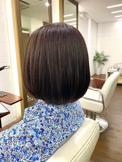 学芸大学美容室に,Hair Esthe Hi-Deはあります。学芸大学美容院にも、Hair Esthe Hi-Deはあります。Hair Esthe Hi-Deは目黒区学芸大学駅近くの美容室です。祐天寺美容室近くにも、Hair Esthe Hi-Deはあります。祐天寺美容院にも、Hair Esthe Hi-Deはあります。Hair Esthe Hi-Deは髪にやさしく、が綺麗に艶髪になります。Hair Esthe Hi-Deカットがとても上手いです。得にボブやショートスタイルが得意です。カラーも評判よく、ニューアマトラカラーがお客様に高評価です。オーガニックなヘアカラー　香草カラー色葉も人気です。パーマもとても上手く、　クリープパーマがお客様に高評価クリープパーマしながら、髪は綺麗になります。Hair Esthe Hi-Deは、オープンした2003年からヘッドスパ「クリームバスヘアエステ」を提供しています。ヘッドスパ「クリームバスヘアエステ」は、頭皮の汚れを落とし且つ頭皮の保湿効果もあり髪に栄養を与え、艶々になります。プレミアム髪質改善トリートメントで、「イオンコネクト・トリートメント」も大好評です。コロナ感染対策を万全にしております。新型コロナウイルス感染拡大防止を徹底して、お客様が安心して来店出来るようにしております。お客様同士が接触しないよう、サロン自体を個室的にしています。