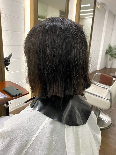 学芸大学美容室に,Hair Esthe Hi-Deはあります。学芸大学美容院にも、Hair Esthe Hi-Deはあります。Hair Esthe Hi-Deは目黒区学芸大学駅近くの美容室です。祐天寺美容室近くにも、Hair Esthe Hi-Deはあります。祐天寺美容院にも、Hair Esthe Hi-Deはあります。Hair Esthe Hi-Deは髪にやさしく、が綺麗に艶髪になります。Hair Esthe Hi-Deカットがとても上手いです。得にボブやショートスタイルが得意です。カラーも評判よく、ニューアマトラカラーがお客様に高評価です。オーガニックなヘアカラー　香草カラー色葉も人気です。パーマもとても上手く、　クリープパーマがお客様に高評価クリープパーマしながら、髪は綺麗になります。Hair Esthe Hi-Deは、オープンした2003年からヘッドスパ「クリームバスヘアエステ」を提供しています。ヘッドスパ「クリームバスヘアエステ」は、頭皮の汚れを落とし且つ頭皮の保湿効果もあり髪に栄養を与え、艶々になります。プレミアム髪質改善トリートメントで、「イオンコネクト・トリートメント」も大好評です。コロナ感染対策を万全にしております。新型コロナウイルス感染拡大防止を徹底して、お客様が安心して来店出来るようにしております。お客様同士が接触しないよう、サロン自体を個室的にしています。