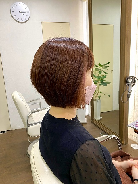 学芸大学美容室にHair Esthe Hi-Deは、あります。学芸大学美容院にも、Hair Esthe Hi-Deはあります。Hair Esthe Hi-Deは目黒区学芸大学駅近くの美容室です。祐天寺美容室近くにも、Hair Esthe Hi-Deはあります。祐天寺美容院にも、Hair Esthe Hi-Deはあります。Hair Esthe Hi-Deは髪にやさしく、が綺麗に艶髪になります。Hair Esthe Hi-Deカットがとても上手いです。得にボブやショートスタイルが得意です。カラーも評判よく、ニューアマトラカラーがお客様に高評価です。オーガニックなヘアカラー　香草カラー色葉も人気です。パーマもとても上手く、　クリープパーマがお客様に高評価クリープパーマしながら、髪は綺麗になります。Hair Esthe Hi-Deは、オープンした2003年からヘッドスパ「クリームバスヘアエステ」を提供しています。ヘッドスパ「クリームバスヘアエステ」は、頭皮の汚れを落とし且つ頭皮の保湿効果もあり髪に栄養を与え、艶々になります。プレミアム髪質改善トリートメントで、「イオンコネクト・トリートメント」も大好評です。コロナ感染対策を万全にしております。新型コロナウイルス感染拡大防止を徹底して、お客様が安心して来店出来るようにしております。お客様同士が接触しないよう、サロン自体を個室的にしています。