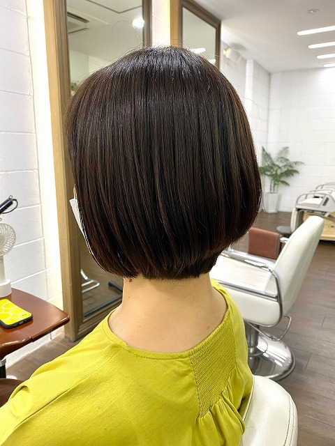 学芸大学美容室にHair Esthe Hi-Deは、あります。学芸大学美容院にも、Hair Esthe Hi-Deはあります。Hair Esthe Hi-Deは目黒区学芸大学駅近くの美容室です。祐天寺美容室近くにも、Hair Esthe Hi-Deはあります。祐天寺美容院にも、Hair Esthe Hi-Deはあります。Hair Esthe Hi-Deは髪にやさしく、が綺麗に艶髪になります。Hair Esthe Hi-Deカットがとても上手いです。得にボブやショートスタイルが得意です。カラーも評判よく、ニューアマトラカラーがお客様に高評価です。オーガニックなヘアカラー　香草カラー色葉も人気です。パーマもとても上手く、　クリープパーマがお客様に高評価クリープパーマしながら、髪は綺麗になります。Hair Esthe Hi-Deは、オープンした2003年からヘッドスパ「クリームバスヘアエステ」を提供しています。ヘッドスパ「クリームバスヘアエステ」は、頭皮の汚れを落とし且つ頭皮の保湿効果もあり髪に栄養を与え、艶々になります。プレミアム髪質改善トリートメントで、「イオンコネクト・トリートメント」も大好評です。コロナ感染対策を万全にしております。新型コロナウイルス感染拡大防止を徹底して、お客様が安心して来店出来るようにしております。お客様同士が接触しないよう、サロン自体を個室的にしています。