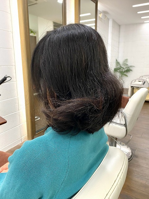 学芸大学美容室にHair Esthe Hi-Deは、あります。学芸大学美容院にも、Hair Esthe Hi-Deはあります。Hair Esthe Hi-Deは目黒区学芸大学駅近くの美容室です。祐天寺美容室近くにも、Hair Esthe Hi-Deはあります。祐天寺美容院にも、Hair Esthe Hi-Deはあります。Hair Esthe Hi-Deは髪にやさしく、が綺麗に艶髪になります。Hair Esthe Hi-Deカットがとても上手いです。得にボブやショートスタイルが得意です。カラーも評判よく、ニューアマトラカラーがお客様に高評価です。オーガニックなヘアカラー　香草カラー色葉も人気です。パーマもとても上手く、　クリープパーマがお客様に高評価クリープパーマしながら、髪は綺麗になります。Hair Esthe Hi-Deは、オープンした2003年からヘッドスパ「クリームバスヘアエステ」を提供しています。ヘッドスパ「クリームバスヘアエステ」は、頭皮の汚れを落とし且つ頭皮の保湿効果もあり髪に栄養を与え、艶々になります。プレミアム髪質改善トリートメントで、「イオンコネクト・トリートメント」も大好評です。コロナ感染対策を万全にしております。新型コロナウイルス感染拡大防止を徹底して、お客様が安心して来店出来るようにしております。お客様同士が接触しないよう、サロン自体を個室的にしています。