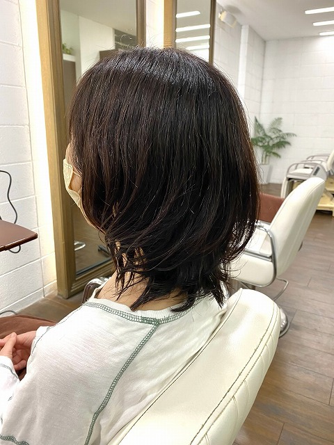 学芸大学美容室にHair Esthe Hi-Deは、あります。学芸大学美容院にも、Hair Esthe Hi-Deはあります。Hair Esthe Hi-Deは目黒区学芸大学駅近くの美容室です。祐天寺美容室近くにも、Hair Esthe Hi-Deはあります。祐天寺美容院にも、Hair Esthe Hi-Deはあります。Hair Esthe Hi-Deは髪にやさしく、が綺麗に艶髪になります。Hair Esthe Hi-Deカットがとても上手いです。得にボブやショートスタイルが得意です。カラーも評判よく、ニューアマトラカラーがお客様に高評価です。オーガニックなヘアカラー　香草カラー色葉も人気です。パーマもとても上手く、　クリープパーマがお客様に高評価クリープパーマしながら、髪は綺麗になります。Hair Esthe Hi-Deは、オープンした2003年からヘッドスパ「クリームバスヘアエステ」を提供しています。ヘッドスパ「クリームバスヘアエステ」は、頭皮の汚れを落とし且つ頭皮の保湿効果もあり髪に栄養を与え、艶々になります。プレミアム髪質改善トリートメントで、「イオンコネクト・トリートメント」も大好評です。コロナ感染対策を万全にしております。新型コロナウイルス感染拡大防止を徹底して、お客様が安心して来店出来るようにしております。お客様同士が接触しないよう、サロン自体を個室的にしています。