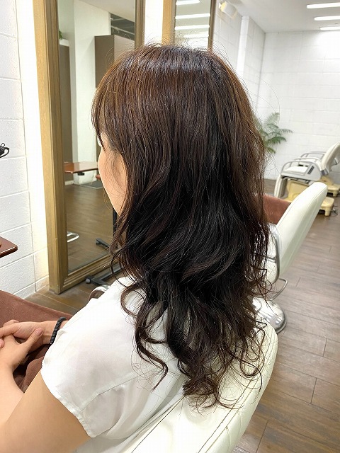 学芸大学美容室にHair Esthe Hi-Deは、あります。学芸大学美容院にも、Hair Esthe Hi-Deはあります。Hair Esthe Hi-Deは目黒区学芸大学駅近くの美容室です。祐天寺美容室近くにも、Hair Esthe Hi-Deはあります。祐天寺美容院にも、Hair Esthe Hi-Deはあります。Hair Esthe Hi-Deは髪にやさしく、が綺麗に艶髪になります。Hair Esthe Hi-Deカットがとても上手いです。得にボブやショートスタイルが得意です。カラーも評判よく、ニューアマトラカラーがお客様に高評価です。オーガニックなヘアカラー　香草カラー色葉も人気です。パーマもとても上手く、　クリープパーマがお客様に高評価クリープパーマしながら、髪は綺麗になります。Hair Esthe Hi-Deは、オープンした2003年からヘッドスパ「クリームバスヘアエステ」を提供しています。ヘッドスパ「クリームバスヘアエステ」は、頭皮の汚れを落とし且つ頭皮の保湿効果もあり髪に栄養を与え、艶々になります。プレミアム髪質改善トリートメントで、「イオンコネクト・トリートメント」も大好評です。コロナ感染対策を万全にしております。新型コロナウイルス感染拡大防止を徹底して、お客様が安心して来店出来るようにしております。お客様同士が接触しないよう、サロン自体を個室的にしています。