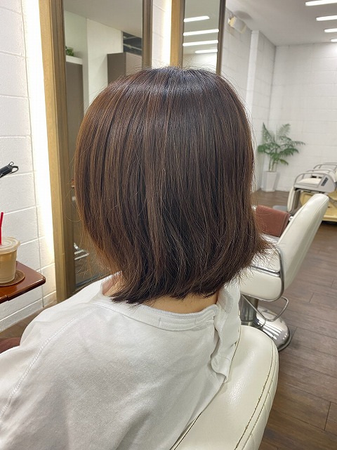 学芸大学美容室にHair Esthe Hi-Deは、あります。学芸大学美容院にも、Hair Esthe Hi-Deはあります。Hair Esthe Hi-Deは目黒区学芸大学駅近くの美容室です。祐天寺美容室近くにも、Hair Esthe Hi-Deはあります。祐天寺美容院にも、Hair Esthe Hi-Deはあります。Hair Esthe Hi-Deは髪にやさしく、が綺麗に艶髪になります。Hair Esthe Hi-Deカットがとても上手いです。得にボブやショートスタイルが得意です。カラーも評判よく、ニューアマトラカラーがお客様に高評価です。オーガニックなヘアカラー　香草カラー色葉も人気です。パーマもとても上手く、　クリープパーマがお客様に高評価クリープパーマしながら、髪は綺麗になります。Hair Esthe Hi-Deは、オープンした2003年からヘッドスパ「クリームバスヘアエステ」を提供しています。ヘッドスパ「クリームバスヘアエステ」は、頭皮の汚れを落とし且つ頭皮の保湿効果もあり髪に栄養を与え、艶々になります。プレミアム髪質改善トリートメントで、「イオンコネクト・トリートメント」も大好評です。コロナ感染対策を万全にしております。新型コロナウイルス感染拡大防止を徹底して、お客様が安心して来店出来るようにしております。お客様同士が接触しないよう、サロン自体を個室的にしています。