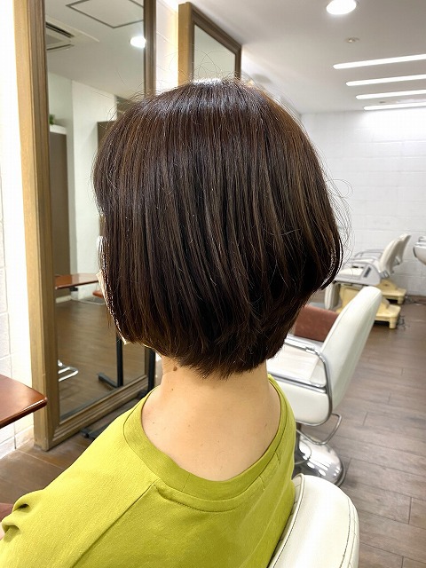 学芸大学美容室にHair Esthe Hi-Deは、あります。学芸大学美容院にも、Hair Esthe Hi-Deはあります。Hair Esthe Hi-Deは目黒区学芸大学駅近くの美容室です。祐天寺美容室近くにも、Hair Esthe Hi-Deはあります。祐天寺美容院にも、Hair Esthe Hi-Deはあります。Hair Esthe Hi-Deは髪にやさしく、が綺麗に艶髪になります。Hair Esthe Hi-Deカットがとても上手いです。得にボブやショートスタイルが得意です。カラーも評判よく、ニューアマトラカラーがお客様に高評価です。オーガニックなヘアカラー　香草カラー色葉も人気です。パーマもとても上手く、　クリープパーマがお客様に高評価クリープパーマしながら、髪は綺麗になります。Hair Esthe Hi-Deは、オープンした2003年からヘッドスパ「クリームバスヘアエステ」を提供しています。ヘッドスパ「クリームバスヘアエステ」は、頭皮の汚れを落とし且つ頭皮の保湿効果もあり髪に栄養を与え、艶々になります。プレミアム髪質改善トリートメントで、「イオンコネクト・トリートメント」も大好評です。コロナ感染対策を万全にしております。新型コロナウイルス感染拡大防止を徹底して、お客様が安心して来店出来るようにしております。お客様同士が接触しないよう、サロン自体を個室的にしています。