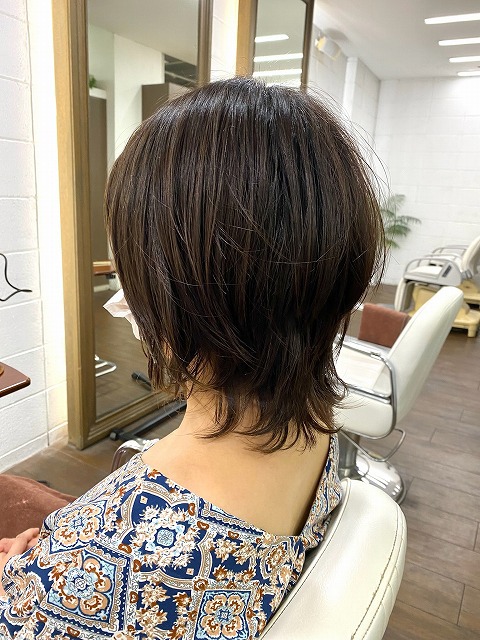 学芸大学美容室にHair Esthe Hi-Deは、あります。学芸大学美容院にも、Hair Esthe Hi-Deはあります。Hair Esthe Hi-Deは目黒区学芸大学駅近くの美容室です。祐天寺美容室近くにも、Hair Esthe Hi-Deはあります。祐天寺美容院にも、Hair Esthe Hi-Deはあります。Hair Esthe Hi-Deは髪にやさしく、が綺麗に艶髪になります。Hair Esthe Hi-Deカットがとても上手いです。得にボブやショートスタイルが得意です。カラーも評判よく、ニューアマトラカラーがお客様に高評価です。オーガニックなヘアカラー　香草カラー色葉も人気です。パーマもとても上手く、　クリープパーマがお客様に高評価クリープパーマしながら、髪は綺麗になります。Hair Esthe Hi-Deは、オープンした2003年からヘッドスパ「クリームバスヘアエステ」を提供しています。ヘッドスパ「クリームバスヘアエステ」は、頭皮の汚れを落とし且つ頭皮の保湿効果もあり髪に栄養を与え、艶々になります。プレミアム髪質改善トリートメントで、「イオンコネクト・トリートメント」も大好評です。コロナ感染対策を万全にしております。新型コロナウイルス感染拡大防止を徹底して、お客様が安心して来店出来るようにしております。お客様同士が接触しないよう、サロン自体を個室的にしています。