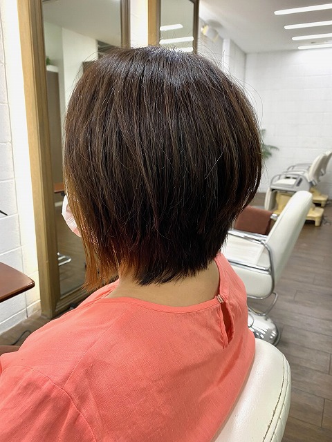 学芸大学美容室に、Hair Esthe Hi-Deは、あります。学芸大学美容院に、Hair Esthe Hi-Deはあります。Hair Esthe Hi-Deは目黒区学芸大学駅近くの美容室です。祐天寺美容室近くにも、Hair Esthe Hi-Deはあります。祐天寺美容院近くにも、Hair Esthe Hi-Deはあります。Hair Esthe Hi-Deは目黒区学芸大学駅近くの美容院です。Hair Esthe Hi-Deは髪にやさしく、が綺麗に艶髪になります。Hair Esthe Hi-Deカットがとても上手いです。得にボブやショートスタイルが得意で、スタイルがより立体的になります。なので立体感カットが、お客様に人気です。切りっぱなしボブやマッシュショートも得意です。カラーも評判よく、ニューアマトラカラーがお客様に高評価です。オーガニックなヘアカラー　香草カラー色葉も人気です。パーマもとても上手く、　クリープパーマがお客様に高評価クリープパーマしながら、髪は綺麗になります。Hair Esthe Hi-Deは、オープンした2003年からヘッドスパ「クリームバスヘアエステ」を提供しています。ヘッドスパ「クリームバスヘアエステ」は、頭皮の汚れを落とし且つ頭皮の保湿効果もあり髪に栄養を与え、艶々になります。プレミアム髪質改善トリートメントで、「イオンコネクト・トリートメント」も大好評です。コロナ感染対策を万全にしております。新型コロナウイルス感染拡大防止を徹底して、お客様が安心して来店出来るようにしております。お客様同士が接触しないよう、サロン自体を個室的にしています。