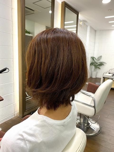 学芸大学美容室に、Hair Esthe Hi-Deは、あります。学芸大学美容院に、Hair Esthe Hi-Deはあります。Hair Esthe Hi-Deは目黒区学芸大学駅近くの美容室です。祐天寺美容室近くにも、Hair Esthe Hi-Deはあります。祐天寺美容院近くにも、Hair Esthe Hi-Deはあります。Hair Esthe Hi-Deは目黒区学芸大学駅近くの美容院です。Hair Esthe Hi-Deは髪にやさしく、が綺麗に艶髪になります。Hair Esthe Hi-Deカットがとても上手いです。得にボブやショートスタイルが得意で、スタイルがより立体的になります。なので立体感カットが、お客様に人気です。切りっぱなしボブやマッシュショートも得意です。カラーも評判よく、ニューアマトラカラーがお客様に高評価です。オーガニックなヘアカラー　香草カラー色葉も人気です。パーマもとても上手く、　クリープパーマがお客様に高評価クリープパーマしながら、髪は綺麗になります。Hair Esthe Hi-Deは、オープンした2003年からヘッドスパ「クリームバスヘアエステ」を提供しています。ヘッドスパ「クリームバスヘアエステ」は、頭皮の汚れを落とし且つ頭皮の保湿効果もあり髪に栄養を与え、艶々になります。プレミアム髪質改善トリートメントで、「イオンコネクト・トリートメント」も大好評です。コロナ感染対策を万全にしております。新型コロナウイルス感染拡大防止を徹底して、お客様が安心して来店出来るようにしております。お客様同士が接触しないよう、サロン自体を個室的にしています。