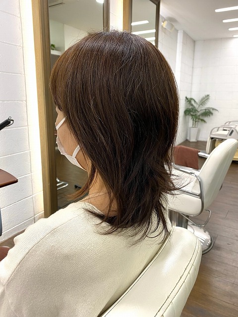 学芸大学美容室に、Hair Esthe Hi-Deは、あります。学芸大学美容院に、Hair Esthe Hi-Deはあります。Hair Esthe Hi-Deは目黒区学芸大学駅近くの美容室です。祐天寺美容室近くにも、Hair Esthe Hi-Deはあります。祐天寺美容院近くにも、Hair Esthe Hi-Deはあります。Hair Esthe Hi-Deは目黒区学芸大学駅近くの美容院です。Hair Esthe Hi-Deは髪にやさしく、が綺麗に艶髪になります。Hair Esthe Hi-Deカットがとても上手いです。得にボブやショートスタイルが得意で、スタイルがより立体的になります。なので立体感カットが、お客様に人気です。切りっぱなしボブやマッシュショートも得意です。カラーも評判よく、ニューアマトラカラーがお客様に高評価です。オーガニックなヘアカラー　香草カラー色葉も人気です。主に40代のお客様が多いです。40代ボブや40代ショートも得意です。脱白髪染めカラーも好評です。パーマもとても上手く、　クリープパーマがお客様に高評価クリープパーマしながら、髪は綺麗になります。Hair Esthe Hi-Deは、オープンした2003年からヘッドスパ「クリームバスヘアエステ」を提供しています。ヘッドスパ「クリームバスヘアエステ」は、頭皮の汚れを落とし且つ頭皮の保湿効果もあり髪に栄養を与え、艶々になります。プレミアム髪質改善トリートメントで、「イオンコネクト・トリートメント」も大好評です。コロナ感染対策を万全にしております。新型コロナウイルス感染拡大防止を徹底して、お客様が安心して来店出来るようにしております。お客様同士が接触しないよう、サロン自体を個室的にしています。