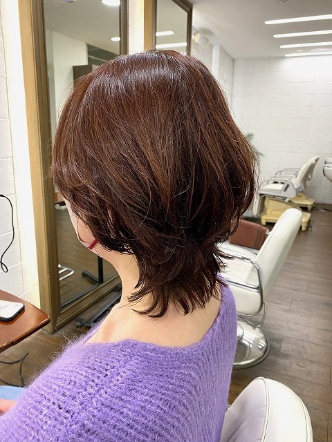 学芸大学美容室に、Hair Esthe Hi-Deは、あります。学芸大学美容院に、Hair Esthe Hi-Deはあります。Hair Esthe Hi-Deは目黒区学芸大学駅近くの美容室です。祐天寺美容室近くにも、Hair Esthe Hi-Deはあります。祐天寺美容院近くにも、Hair Esthe Hi-Deはあります。Hair Esthe Hi-Deは目黒区学芸大学駅近くの美容院です。Hair Esthe Hi-Deは髪にやさしく、が綺麗に艶髪になります。Hair Esthe Hi-Deカットがとても上手いです。得にボブやショートスタイルが得意で、スタイルがより立体的になります。なので立体感カットが、お客様に人気です。切りっぱなしボブやマッシュショートも得意です。カラーも評判よく、ニューアマトラカラーがお客様に高評価です。オーガニックなヘアカラー　香草カラー色葉も人気です。主に40代のお客様が多いです。40代ボブや40代ショートも得意です。脱白髪染めカラーも好評です。パーマもとても上手く、　クリープパーマがお客様に高評価クリープパーマしながら、髪は綺麗になります。Hair Esthe Hi-Deは、オープンした2003年からヘッドスパ「クリームバスヘアエステ」を提供しています。ヘッドスパ「クリームバスヘアエステ」は、頭皮の汚れを落とし且つ頭皮の保湿効果もあり髪に栄養を与え、艶々になります。プレミアム髪質改善トリートメントで、「イオンコネクト・トリートメント」も大好評です。コロナ感染対策を万全にしております。新型コロナウイルス感染拡大防止を徹底して、お客様が安心して来店出来るようにしております。お客様同士が接触しないよう、サロン自体を個室的にしています。