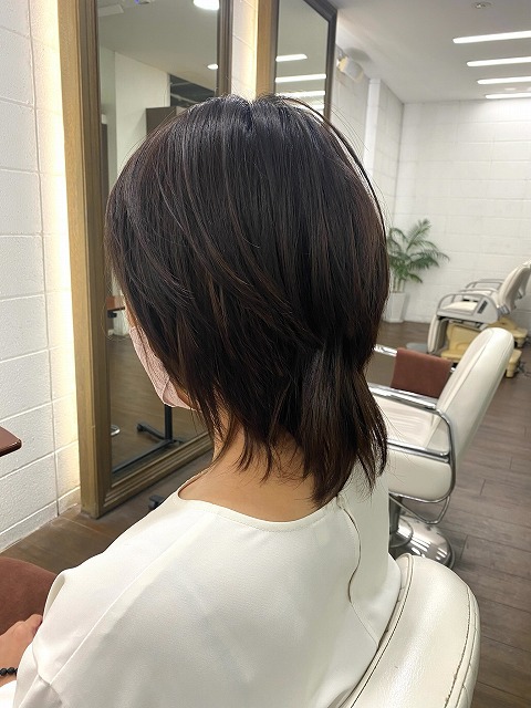 学芸大学美容室に、Hair Esthe Hi-Deは、あります。学芸大学美容院に、Hair Esthe Hi-Deはあります。Hair Esthe Hi-Deは目黒区学芸大学駅近くの美容室です。祐天寺美容室近くにも、Hair Esthe Hi-Deはあります。祐天寺美容院近くにも、Hair Esthe Hi-Deはあります。Hair Esthe Hi-Deは目黒区学芸大学駅近くの美容院です。Hair Esthe Hi-Deは髪にやさしく、が綺麗に艶髪になります。Hair Esthe Hi-Deカットがとても上手いです。得にボブやショートスタイルが得意で、スタイルがより立体的になります。なので立体感カットが、お客様に人気です。切りっぱなしボブやマッシュショートも得意です。カラーも評判よく、ニューアマトラカラーがお客様に高評価です。オーガニックなヘアカラー　香草カラー色葉も人気です。主に40代のお客様が多いです。40代ボブや40代ショートも得意です。脱白髪染めカラーも好評です。パーマもとても上手く、　クリープパーマがお客様に高評価クリープパーマしながら、髪は綺麗になります。Hair Esthe Hi-Deは、オープンした2003年からヘッドスパ「クリームバスヘアエステ」を提供しています。ヘッドスパ「クリームバスヘアエステ」は、頭皮の汚れを落とし且つ頭皮の保湿効果もあり髪に栄養を与え、艶々になります。プレミアム髪質改善トリートメントで、「イオンコネクト・トリートメント」も大好評です。コロナ感染対策を万全にしております。新型コロナウイルス感染拡大防止を徹底して、お客様が安心して来店出来るようにしております。お客様同士が接触しないよう、サロン自体を個室的にしています。