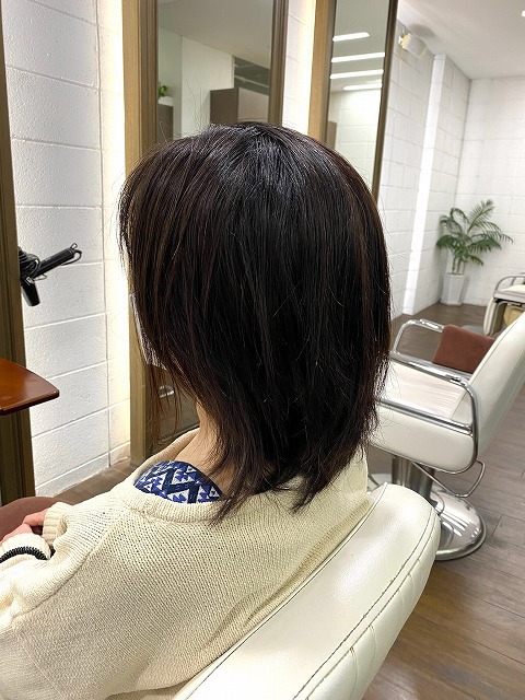 学芸大学美容室に、Hair Esthe Hi-Deは、あります。学芸大学美容院に、Hair Esthe Hi-Deはあります。Hair Esthe Hi-Deは目黒区学芸大学駅近くの美容室です。祐天寺美容室近くにも、Hair Esthe Hi-Deはあります。祐天寺美容院近くにも、Hair Esthe Hi-Deはあります。Hair Esthe Hi-Deは目黒区学芸大学駅近くの美容院です。Hair Esthe Hi-Deは髪にやさしく、が綺麗に艶髪になります。Hair Esthe Hi-Deカットがとても上手いです。得にボブやショートスタイルが得意で、スタイルがより立体的になります。なので立体感カットが、お客様に人気です。切りっぱなしボブやマッシュショートも得意です。カラーも評判よく、ニューアマトラカラーがお客様に高評価です。オーガニックなヘアカラー　香草カラー色葉も人気です。主に40代のお客様が多いです。40代ボブや40代ショートも得意です。脱白髪染めカラーも好評です。パーマもとても上手く、　クリープパーマがお客様に高評価クリープパーマしながら、髪は綺麗になります。Hair Esthe Hi-Deは、オープンした2003年からヘッドスパ「クリームバスヘアエステ」を提供しています。ヘッドスパ「クリームバスヘアエステ」は、頭皮の汚れを落とし且つ頭皮の保湿効果もあり髪に栄養を与え、艶々になります。プレミアム髪質改善トリートメントで、「イオンコネクト・トリートメント」も大好評です。コロナ感染対策を万全にしております。新型コロナウイルス感染拡大防止を徹底して、お客様が安心して来店出来るようにしております。お客様同士が接触しないよう、サロン自体を個室的にしています。