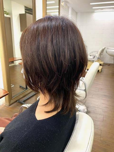 学芸大学美容室に、Hair Esthe Hi-Deは、あります。学芸大学美容院に、Hair Esthe Hi-Deはあります。Hair Esthe Hi-Deは目黒区学芸大学駅近くの美容室です。祐天寺美容室近くにも、Hair Esthe Hi-Deはあります。祐天寺美容院近くにも、Hair Esthe Hi-Deはあります。Hair Esthe Hi-Deは目黒区学芸大学駅近くの美容院です。Hair Esthe Hi-Deは髪にやさしく、が綺麗に艶髪になります。Hair Esthe Hi-Deカットがとても上手いです。得にボブやショートスタイルが得意で、スタイルがより立体的になります。なので立体感カットが、お客様に人気です。切りっぱなしボブやマッシュショートも得意です。カラーも評判よく、ニューアマトラカラーがお客様に高評価です。オーガニックなヘアカラー　香草カラー色葉も人気です。主に40代のお客様が多いです。40代ボブや40代ショートも得意です。脱白髪染めカラーも好評です。パーマもとても上手く、　クリープパーマがお客様に高評価クリープパーマしながら、髪は綺麗になります。Hair Esthe Hi-Deは、オープンした2003年からヘッドスパ「クリームバスヘアエステ」を提供しています。ヘッドスパ「クリームバスヘアエステ」は、頭皮の汚れを落とし且つ頭皮の保湿効果もあり髪に栄養を与え、艶々になります。プレミアム髪質改善トリートメントで、「イオンコネクト・トリートメント」も大好評です。コロナ感染対策を万全にしております。新型コロナウイルス感染拡大防止を徹底して、お客様が安心して来店出来るようにしております。お客様同士が接触しないよう、サロン自体を個室的にしています。