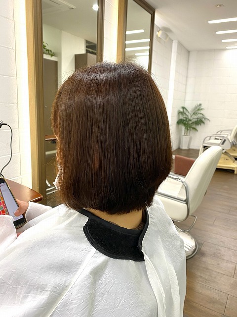 学芸大学美容室に、Hair Esthe Hi-Deは、あります。学芸大学美容院に、Hair Esthe Hi-Deはあります。Hair Esthe Hi-Deは目黒区学芸大学駅近くの美容室です。祐天寺美容室近くにも、Hair Esthe Hi-Deはあります。祐天寺美容院近くにも、Hair Esthe Hi-Deはあります。Hair Esthe Hi-Deは目黒区学芸大学駅近くの美容院です。Hair Esthe Hi-Deは髪にやさしく、が綺麗に艶髪になります。Hair Esthe Hi-Deカットがとても上手いです。得にボブやショートスタイルが得意で、スタイルがより立体的になります。なので立体感カットが、お客様に人気です。切りっぱなしボブやマッシュショートも得意です。カラーも評判よく、ニューアマトラカラーがお客様に高評価です。オーガニックなヘアカラー　香草カラー色葉も人気です。主に40代のお客様が多いです。40代ボブや40代ショートも得意です。脱白髪染めカラーも好評です。パーマもとても上手く、　クリープパーマがお客様に高評価クリープパーマしながら、髪は綺麗になります。Hair Esthe Hi-Deは、オープンした2003年からヘッドスパ「クリームバスヘアエステ」を提供しています。ヘッドスパ「クリームバスヘアエステ」は、頭皮の汚れを落とし且つ頭皮の保湿効果もあり髪に栄養を与え、艶々になります。プレミアム髪質改善トリートメントで、「イオンコネクト・トリートメント」も大好評です。コロナ感染対策を万全にしております。新型コロナウイルス感染拡大防止を徹底して、お客様が安心して来店出来るようにしております。お客様同士が接触しないよう、サロン自体を個室的にしています。