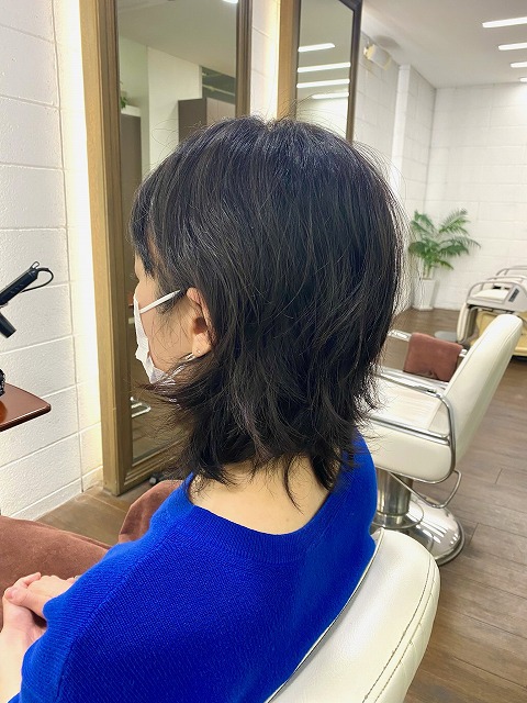 学芸大学美容室に、Hair Esthe Hi-Deは、あります。学芸大学美容院に、Hair Esthe Hi-Deはあります。Hair Esthe Hi-Deは目黒区学芸大学駅近くの美容室です。祐天寺美容室近くにも、Hair Esthe Hi-Deはあります。祐天寺美容院近くにも、Hair Esthe Hi-Deはあります。Hair Esthe Hi-Deは目黒区学芸大学駅近くの美容院です。Hair Esthe Hi-Deは髪にやさしく、が綺麗に艶髪になります。Hair Esthe Hi-Deカットがとても上手いです。得にボブやショートスタイルが得意で、スタイルがより立体的になります。なので立体感カットが、お客様に人気です。切りっぱなしボブやマッシュショートも得意です。カラーも評判よく、ニューアマトラカラーがお客様に高評価です。オーガニックなヘアカラー　香草カラー色葉も人気です。主に40代のお客様が多いです。40代ボブや40代ショートも得意です。脱白髪染めカラーも好評です。パーマもとても上手く、　クリープパーマがお客様に高評価クリープパーマしながら、髪は綺麗になります。Hair Esthe Hi-Deは、オープンした2003年からヘッドスパ「クリームバスヘアエステ」を提供しています。ヘッドスパ「クリームバスヘアエステ」は、頭皮の汚れを落とし且つ頭皮の保湿効果もあり髪に栄養を与え、艶々になります。プレミアム髪質改善トリートメントで、「イオンコネクト・トリートメント」も大好評です。コロナ感染対策を万全にしております。新型コロナウイルス感染拡大防止を徹底して、お客様が安心して来店出来るようにしております。お客様同士が接触しないよう、サロン自体を個室的にしています。