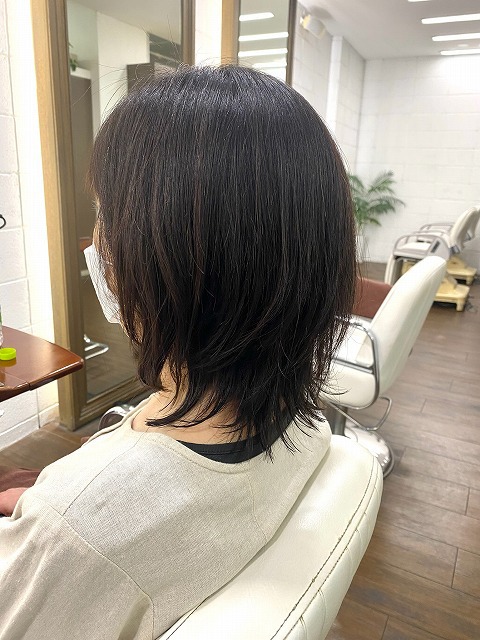 学芸大学美容室に、Hair Esthe Hi-Deは、あります。学芸大学美容院に、Hair Esthe Hi-Deはあります。Hair Esthe Hi-Deは目黒区学芸大学駅近くの美容室です。祐天寺美容室近くにも、Hair Esthe Hi-Deはあります。祐天寺美容院近くにも、Hair Esthe Hi-Deはあります。Hair Esthe Hi-Deは目黒区学芸大学駅近くの美容院です。Hair Esthe Hi-Deは髪にやさしく、が綺麗に艶髪になります。Hair Esthe Hi-Deカットがとても上手いです。得にボブやショートスタイルが得意で、スタイルがより立体的になります。なので立体感カットが、お客様に人気です。切りっぱなしボブやマッシュショートも得意です。カラーも評判よく、ニューアマトラカラーがお客様に高評価です。オーガニックなヘアカラー　香草カラー色葉も人気です。主に40代のお客様が多いです。40代ボブや40代ショートも得意です。脱白髪染めカラーも好評です。パーマもとても上手く、　クリープパーマがお客様に高評価クリープパーマしながら、髪は綺麗になります。Hair Esthe Hi-Deは、オープンした2003年からヘッドスパ「クリームバスヘアエステ」を提供しています。ヘッドスパ「クリームバスヘアエステ」は、頭皮の汚れを落とし且つ頭皮の保湿効果もあり髪に栄養を与え、艶々になります。プレミアム髪質改善トリートメントで、「イオンコネクト・トリートメント」も大好評です。コロナ感染対策を万全にしております。新型コロナウイルス感染拡大防止を徹底して、お客様が安心して来店出来るようにしております。お客様同士が接触しないよう、サロン自体を個室的にしています。