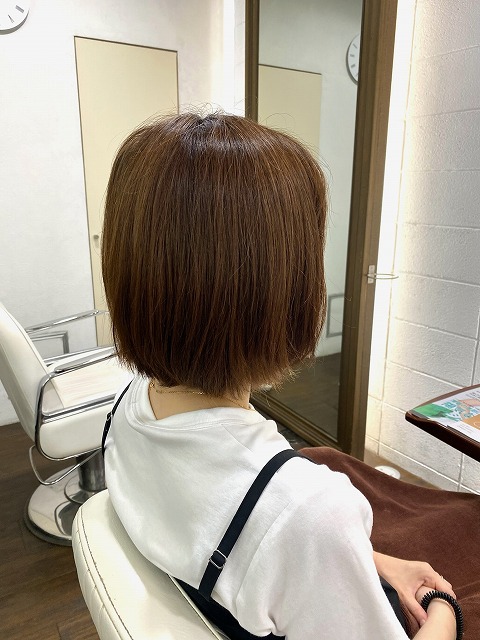 学芸大学美容室に、Hair Esthe Hi-Deは、あります。学芸大学美容院に、Hair Esthe Hi-Deはあります。Hair Esthe Hi-Deは目黒区学芸大学駅近くの美容室です。祐天寺美容室近くにも、Hair Esthe Hi-Deはあります。祐天寺美容院近くにも、Hair Esthe Hi-Deはあります。Hair Esthe Hi-Deは目黒区学芸大学駅近くの美容院です。Hair Esthe Hi-Deは髪にやさしく、が綺麗に艶髪になります。Hair Esthe Hi-Deカットがとても上手いです。得にボブやショートスタイルが得意で、スタイルがより立体的になります。なので立体感カットが、お客様に人気です。切りっぱなしボブやマッシュショートも得意です。カラーも評判よく、ニューアマトラカラーがお客様に高評価です。オーガニックなヘアカラー　香草カラー色葉も人気です。主に40代のお客様が多いです。40代ボブや40代ショートも得意です。脱白髪染めカラーも好評です。パーマもとても上手く、　クリープパーマがお客様に高評価クリープパーマしながら、髪は綺麗になります。Hair Esthe Hi-Deは、オープンした2003年からヘッドスパ「クリームバスヘアエステ」を提供しています。ヘッドスパ「クリームバスヘアエステ」は、頭皮の汚れを落とし且つ頭皮の保湿効果もあり髪に栄養を与え、艶々になります。プレミアム髪質改善トリートメントで、「イオンコネクト・トリートメント」も大好評です。コロナ感染対策を万全にしております。新型コロナウイルス感染拡大防止を徹底して、お客様が安心して来店出来るようにしております。お客様同士が接触しないよう、サロン自体を個室的にしています。