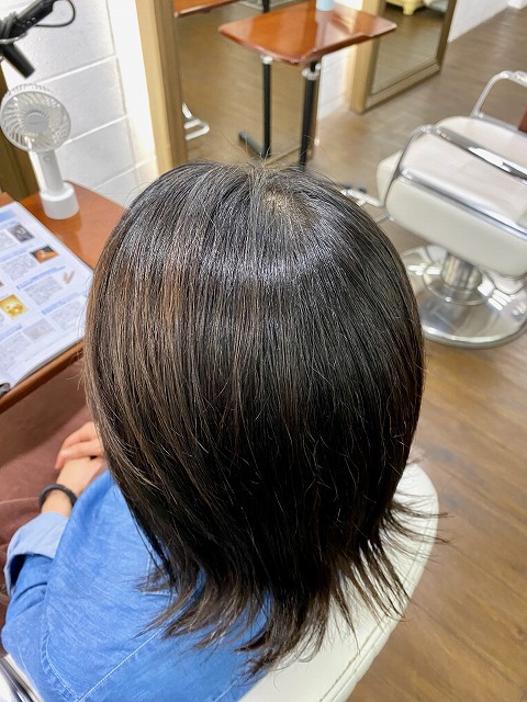 学芸大学美容室に、Hair Esthe Hi-Deは、あります。学芸大学美容院に、Hair Esthe Hi-Deはあります。Hair Esthe Hi-Deは目黒区学芸大学駅近くの美容室です。祐天寺美容室近くにも、Hair Esthe Hi-Deはあります。祐天寺美容院近くにも、Hair Esthe Hi-Deはあります。Hair Esthe Hi-Deは目黒区学芸大学駅近くの美容院です。Hair Esthe Hi-Deは髪にやさしく、が綺麗に艶髪になります。Hair Esthe Hi-Deカットがとても上手いです。得にボブやショートスタイルが得意で、スタイルがより立体的になります。なので立体感カットが、お客様に人気です。切りっぱなしボブやマッシュショートも得意です。カラーも評判よく、ニューアマトラカラーがお客様に高評価です。オーガニックなヘアカラー　香草カラー色葉も人気です。主に40代大人女性のお客様が多いです。40代ボブや40代ショートも得意です。50代大人女性も多いです脱白髪染めカラーも好評です。パーマもとても上手く、　クリープパーマがお客様に高評価クリープパーマしながら、髪は綺麗になります。Hair Esthe Hi-Deは、オープンした2003年からヘッドスパ「クリームバスヘアエステ」を提供しています。ヘッドスパ「クリームバスヘアエステ」は、頭皮の汚れを落とし且つ頭皮の保湿効果もあり髪に栄養を与え、艶々になります。プレミアム髪質改善トリートメントで、「イオンコネクト・トリートメント」も大好評です。