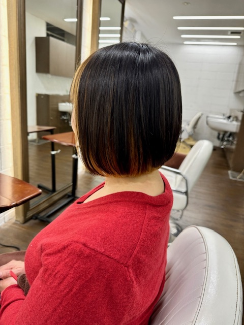 学芸大学美容室に、Hair Esthe Hi-Deは、あります。学芸大学美容院に、Hair Esthe Hi-Deはあります。Hair Esthe Hi-Deは目黒区学芸大学駅近くの美容室です。Hair Esthe Hi-Deは、東急東横線沿い駅近くの美容室です。Hair Esthe Hi-Deは、東急東横線沿い駅近くの美容院です。祐天寺美容室近くにも、Hair Esthe Hi-Deはあります。祐天寺美容院近くにも、Hair Esthe Hi-Deはあります。Hair Esthe Hi-Deは目黒区学芸大学駅近くの美容院です。Hair Esthe Hi-Deは髪にやさしく、が綺麗に艶髪になります。Hair Esthe Hi-Deカットがとても上手いです。得にボブやショートスタイルが得意で、スタイルがより立体的になります。なので立体感カットが、お客様に人気です。切りっぱなしボブやマッシュショートも得意です。カラーも評判よく、ニューアマトラカラーがお客様に高評価です。オーガニックなヘアカラー　香草カラー色葉も人気です。ヘアマニキュアも保湿があり好評です。主に40代大人女性のお客様が多いです。40代ボブや40代ショートも得意です。50代大人女性も多いです脱白髪染めカラーも好評です。パーマもとても上手く、　クリープパーマがお客様に高評価クリープパーマしながら、髪は綺麗になります。Hair Esthe Hi-Deは、オープンした2003年からヘッドスパ「クリームバスヘアエステ」を提供しています。ヘッドスパ「クリームバスヘアエステ」は、頭皮の汚れを落とし且つ頭皮の保湿効果もあり髪に栄養を与え、艶々になります。プレミアム髪質改善トリートメントで、「イオンコネクト・トリートメント」も大好評です。