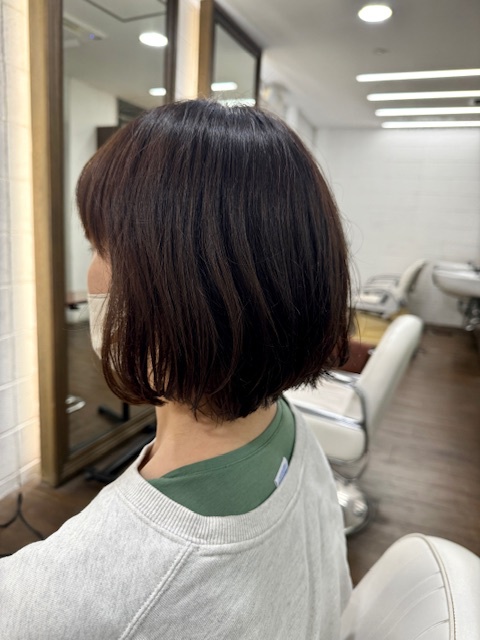 学芸大学 美容室に、Hair Esthe Hi-Deは、あります。学芸大学 美容院に、Hair Esthe Hi-Deはあります。Hair Esthe Hi-Deは目黒区学芸大学駅近くの美容室です。Hair Esthe Hi-Deは、東急東横線沿い駅近くの美容室です。Hair Esthe Hi-Deは、東急東横線沿い駅近くの美容院です。祐天寺美容室近くにも、Hair Esthe Hi-Deはあります。祐天寺美容院近くにも、Hair Esthe Hi-Deはあります。Hair Esthe Hi-Deは目黒区学芸大学駅近くの美容院です。Hair Esthe Hi-Deは目黒区学芸大学駅近くの美容室です。Hair Esthe Hi-Deは髪にやさしく、が綺麗に艶髪になります。Hair Esthe Hi-Deカットがとても上手いです。Hair Esthe Hi-Deは、オシャレです。学芸大　美容院　Hair Esthe Hi-Deは、とても人気があります。学芸大　美容室　Hair Esthe Hi-Deは、40代50代女性に人気があります。得にボブやショートスタイルが得意で、スタイルがより立体的になります。なので立体感カットが、お客様に人気です。切りっぱなしボブやマッシュショートも得意です。カラーも評判よく、ニューアマトラカラーがお客様に高評価です。オーガニックなヘアカラー　香草カラー色葉も人気です。ヘアマニキュアも保湿があり好評です。40代大人女性のお客様が多いです。40代ボブや40代ショートも得意です。50代大人女性も多いです脱白髪染めカラーも好評です。60代大人女性も多いですパーマもとても上手く、　クリープパーマがお客様に高評価クリープパーマしながら、髪は綺麗になります。Hair Esthe Hi-Deは、オープンした2003年からヘッドスパ「クリームバスヘアエステ」を提供しています。ヘッドスパ「クリームバスヘアエステ」は、頭皮の汚れを落とし且つ頭皮の保湿効果もあり髪に栄養を与え、艶々になります。プレミアム髪質改善トリートメントも大好評です。