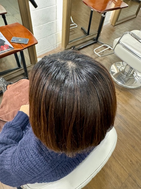 学芸大学 美容室に、Hair Esthe Hi-Deは、あります。学芸大学 美容院に、Hair Esthe Hi-Deはあります。Hair Esthe Hi-Deは目黒区学芸大学駅近くの美容室です。Hair Esthe Hi-Deは、東急東横線沿い駅近くの美容室です。Hair Esthe Hi-Deは、東急東横線沿い駅近くの美容院です。祐天寺美容室近くにも、Hair Esthe Hi-Deはあります。祐天寺美容院近くにも、Hair Esthe Hi-Deはあります。Hair Esthe Hi-Deは目黒区学芸大学駅近くの美容院です。Hair Esthe Hi-Deは目黒区学芸大学駅近くの美容室です。Hair Esthe Hi-Deは髪にやさしく、が綺麗に艶髪になります。Hair Esthe Hi-Deカットがとても上手いです。Hair Esthe Hi-Deは、オシャレです。学芸大　美容院　Hair Esthe Hi-Deは、とても人気があります。学芸大　美容室　Hair Esthe Hi-Deは、40代50代女性に人気があります。得にボブやショートスタイルが得意で、スタイルがより立体的になります。なので立体感カットが、お客様に人気です。切りっぱなしボブカやマッシュショートも得意です。なのでショートカットも得意です。もちろんボブカットも得意です。カラーも評判よく、ニューアマトラカラーがお客様に高評価です。オーガニックなヘアカラー　香草カラー色葉も人気です。ヘアマニキュアも保湿があり好評です。40代大人女性のお客様が多いです。40代ボブや40代ショートも得意です。50代大人女性も多いです脱白髪染めカラーも好評です。60代大人女性も多いですパーマもとても上手く、　クリープパーマがお客様に高評価クリープパーマしながら、髪は綺麗になります。Hair Esthe Hi-Deは、オープンした2003年からヘッドスパ「クリームバスヘアエステ」を提供しています。ヘッドスパ「クリームバスヘアエステ」は、頭皮の汚れを落とし且つ頭皮の保湿効果もあり髪に栄養を与え、艶々になります。プレミアム髪質改善トリートメントも大好評です。