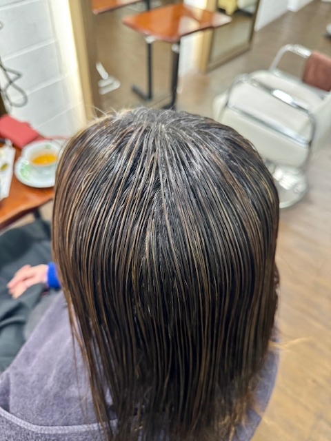 学芸大学 美容室に、Hair Esthe Hi-Deは、あります。学芸大学 美容院に、Hair Esthe Hi-Deはあります。Hair Esthe Hi-Deは目黒区学芸大学駅近くの美容室です。Hair Esthe Hi-Deは、東急東横線沿い駅近くの美容室です。Hair Esthe Hi-Deは、東急東横線沿い駅近くの美容院です。祐天寺美容室近くにも、Hair Esthe Hi-Deはあります。祐天寺美容院近くにも、Hair Esthe Hi-Deはあります。Hair Esthe Hi-Deは目黒区学芸大学駅近くの美容院です。Hair Esthe Hi-Deは目黒区学芸大学駅近くの美容室です。Hair Esthe Hi-Deは髪にやさしく、が綺麗に艶髪になります。Hair Esthe Hi-Deカットがとても上手いです。Hair Esthe Hi-Deは、オシャレです。学芸大　美容院　Hair Esthe Hi-Deは、とても人気があります。学芸大　美容室　Hair Esthe Hi-Deは、40代50代女性に人気があります。得にボブやショートスタイルが得意で、スタイルがより立体的になります。なので立体感カットが、お客様に人気です。切りっぱなしボブカやマッシュショートも得意です。なのでショートカットも得意です。もちろんボブカットも得意です。カラーも評判よく、ニューアマトラカラーがお客様に高評価です。オーガニックなヘアカラー　香草カラー色葉も人気です。ヘアマニキュアも保湿があり好評です。40代大人女性のお客様が多いです。40代ボブや40代ショートも得意です。50代大人女性も多いです脱白髪染めカラーも好評です。60代大人女性も多いですパーマもとても上手く、　クリープパーマがお客様に高評価クリープパーマしながら、髪は綺麗になります。Hair Esthe Hi-Deは、オープンした2003年からヘッドスパ「クリームバスヘアエステ」を提供しています。ヘッドスパ「クリームバスヘアエステ」は、頭皮の汚れを落とし且つ頭皮の保湿効果もあり髪に栄養を与え、艶々になります。プレミアム髪質改善トリートメントも大好評です。