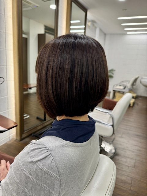 学芸大学 美容室に、Hair Esthe Hi-Deは、あります。学芸大学 美容院に、Hair Esthe Hi-Deはあります。Hair Esthe Hi-Deは目黒区学芸大学駅近くの美容室です。Hair Esthe Hi-Deは、東急東横線沿い駅近くの美容室です。Hair Esthe Hi-Deは、東急東横線沿い駅近くの美容院です。祐天寺美容室近くにも、Hair Esthe Hi-Deはあります。祐天寺美容院近くにも、Hair Esthe Hi-Deはあります。Hair Esthe Hi-Deは目黒区学芸大学駅近くの美容院です。Hair Esthe Hi-Deは目黒区学芸大学駅近くの美容室です。Hair Esthe Hi-Deは髪にやさしく、が綺麗に艶髪になります。Hair Esthe Hi-Deカットがとても上手いです。Hair Esthe Hi-Deは、オシャレです。学芸大　美容院　Hair Esthe Hi-Deは、とても人気があります。学芸大　美容室　Hair Esthe Hi-Deは、40代50代女性に人気があります。得にボブやショートスタイルが得意で、スタイルがより立体的になります。なので立体感カットが、お客様に人気です。切りっぱなしボブカやマッシュショートも得意です。なのでショートカットも得意です。もちろんボブカットも得意です。カラーも評判よく、ニューアマトラカラーがお客様に高評価です。オーガニックなヘアカラー　香草カラー色葉も人気です。ヘアマニキュアも保湿があり好評です。40代大人女性のお客様が多いです。40代ボブや40代ショートも得意です。50代大人女性も多いです脱白髪染めハイライトカラーも好評です。60代大人女性も多いですパーマもとても上手く、　クリープパーマがお客様に高評価クリープパーマしながら、髪は綺麗になります。Hair Esthe Hi-Deは、オープンした2003年からヘッドスパ「クリームバスヘアエステ」を提供しています。ヘッドスパ「クリームバスヘアエステ」は、頭皮の汚れを落とし且つ頭皮の保湿効果もあり髪に栄養を与え、艶々になります。プレミアム髪質改善トリートメントも大好評です。