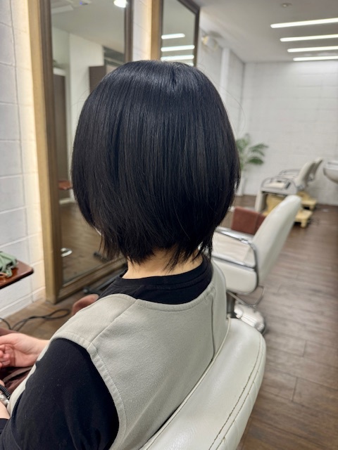 学芸大学 美容室に、Hair Esthe Hi-Deは、あります。学芸大学 美容院に、Hair Esthe Hi-Deはあります。Hair Esthe Hi-Deは目黒区学芸大学駅近くの美容室です。Hair Esthe Hi-Deは、東急東横線沿い駅近くの美容室です。Hair Esthe Hi-Deは、東急東横線沿い駅近くの美容院です。祐天寺美容室近くにも、Hair Esthe Hi-Deはあります。祐天寺美容院近くにも、Hair Esthe Hi-Deはあります。Hair Esthe Hi-Deは目黒区学芸大学駅近くの美容院です。Hair Esthe Hi-Deは目黒区学芸大学駅近くの美容室です。Hair Esthe Hi-Deは髪にやさしく、が綺麗に艶髪になります。Hair Esthe Hi-Deカットがとても上手いです。Hair Esthe Hi-Deは、オシャレです。学芸大　美容院　Hair Esthe Hi-Deは、とても人気があります。学芸大　美容室　Hair Esthe Hi-Deは、40代50代女性に人気があります。得にボブやショートスタイルが得意で、スタイルがより立体的になります。なので立体感カットが、お客様に人気です。切りっぱなしボブカやマッシュショートも得意です。なのでショートカットも得意です。もちろんボブカットも得意です。カラーも評判よく、ニューアマトラカラーがお客様に高評価です。オーガニックなヘアカラー　香草カラー色葉も人気です。ヘアマニキュアも保湿があり好評です。40代大人女性のお客様が多いです。40代ボブや40代ショートも得意です。50代大人女性も多いです脱白髪染めハイライトカラーも好評です。60代大人女性も多いですパーマもとても上手く、　クリープパーマがお客様に高評価クリープパーマしながら、髪は綺麗になります。Hair Esthe Hi-Deは、オープンした2003年からヘッドスパ「クリームバスヘアエステ」を提供しています。ヘッドスパ「クリームバスヘアエステ」は、頭皮の汚れを落とし且つ頭皮の保湿効果もあり髪に栄養を与え、艶々になります。プレミアム髪質改善トリートメントも大好評です。