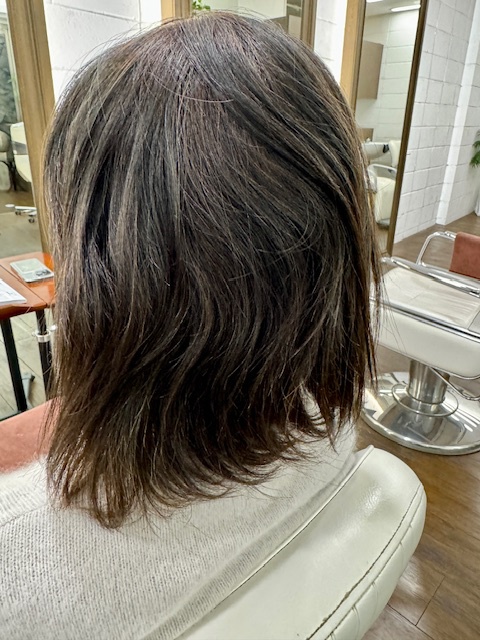 学芸大学 美容室に、Hair Esthe Hi-Deは、あります。学芸大学 美容院に、Hair Esthe Hi-Deはあります。Hair Esthe Hi-Deは目黒区学芸大学駅近くの美容室です。Hair Esthe Hi-Deは、東急東横線沿い駅近くの美容室です。Hair Esthe Hi-Deは、東急東横線沿い駅近くの美容院です。祐天寺美容室近くにも、Hair Esthe Hi-Deはあります。祐天寺美容院近くにも、Hair Esthe Hi-Deはあります。Hair Esthe Hi-Deは目黒区学芸大学駅近くの美容院です。Hair Esthe Hi-Deは目黒区学芸大学駅近くの美容室です。Hair Esthe Hi-Deは髪にやさしく、が綺麗に艶髪になります。Hair Esthe Hi-Deカットがとても上手いです。Hair Esthe Hi-Deは、オシャレです。学芸大　美容院　Hair Esthe Hi-Deは、とても人気があります。学芸大　美容室　Hair Esthe Hi-Deは、40代50代女性に人気があります。得にボブやショートスタイルが得意で、スタイルがより立体的になります。なので立体感カットが、お客様に人気です。切りっぱなしボブカやマッシュショートも得意です。なのでショートカットも得意です。もちろんボブカットも得意です。カラーも評判よく、ニューアマトラカラーがお客様に高評価です。オーガニックなヘアカラー　香草カラー色葉も人気です。ヘアマニキュアも保湿があり好評です。40代大人女性のお客様が多いです。40代ボブや40代ショートも得意です。50代大人女性も多いです脱白髪染めハイライトカラーも好評です。60代大人女性も多いですパーマもとても上手く、　クリープパーマがお客様に高評価クリープパーマしながら、髪は綺麗になります。Hair Esthe Hi-Deは、オープンした2003年からヘッドスパ「クリームバスヘアエステ」を提供しています。ヘッドスパ「クリームバスヘアエステ」は、頭皮の汚れを落とし且つ頭皮の保湿効果もあり髪に栄養を与え、艶々になります。プレミアム髪質改善トリートメントも大好評です。