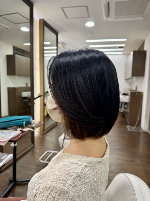 学芸大学 美容室に、Hair Esthe Hi-Deは、あります。学芸大学 美容院に、Hair Esthe Hi-Deはあります。Hair Esthe Hi-Deは目黒区学芸大学駅近くの美容室です。Hair Esthe Hi-Deは、東急東横線沿い駅近くの美容室です。Hair Esthe Hi-Deは、東急東横線沿い駅近くの美容院です。祐天寺美容室近くにも、Hair Esthe Hi-Deはあります。祐天寺美容院近くにも、Hair Esthe Hi-Deはあります。Hair Esthe Hi-Deは目黒区学芸大学駅近くの美容院です。Hair Esthe Hi-Deは目黒区学芸大学駅近くの美容室です。Hair Esthe Hi-Deは髪にやさしく、が綺麗に艶髪になります。Hair Esthe Hi-Deカットがとても上手いです。Hair Esthe Hi-Deは、オシャレです。学芸大　美容院　Hair Esthe Hi-Deは、とても人気があります。学芸大　美容室　Hair Esthe Hi-Deは、40代50代女性に人気があります。得にボブやショートスタイルが得意で、スタイルがより立体的になります。なので立体感カットが、お客様に人気です。切りっぱなしボブカやマッシュショートも得意です。なのでショートカットも得意です。もちろんボブカットも得意です。カラーも評判よく、ニューアマトラカラーがお客様に高評価です。オーガニックなヘアカラー　香草カラー色葉も人気です。ヘアマニキュアも保湿があり好評です。40代大人女性のお客様が多いです。40代ボブや40代ショートも得意です。50代大人女性も多いです脱白髪染めハイライトカラーも好評です。60代大人女性も多いですパーマもとても上手く、　クリープパーマがお客様に高評価クリープパーマしながら、髪は綺麗になります。Hair Esthe Hi-Deは、オープンした2003年からヘッドスパ「クリームバスヘアエステ」を提供しています。ヘッドスパ「クリームバスヘアエステ」は、頭皮の汚れを落とし且つ頭皮の保湿効果もあり髪に栄養を与え、艶々になります。プレミアム髪質改善トリートメントも大好評です。