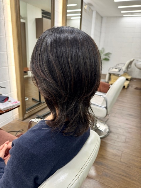 学芸大学 美容室に、Hair Esthe Hi-Deは、あります。学芸大学 美容院に、Hair Esthe Hi-Deはあります。Hair Esthe Hi-Deは目黒区学芸大学駅近くの美容室です。Hair Esthe Hi-Deは、東急東横線沿い駅近くの美容室です。Hair Esthe Hi-Deは、東急東横線沿い駅近くの美容院です。祐天寺美容室近くにも、Hair Esthe Hi-Deはあります。祐天寺美容院近くにも、Hair Esthe Hi-Deはあります。Hair Esthe Hi-Deは目黒区学芸大学駅近くの美容院です。Hair Esthe Hi-Deは目黒区学芸大学駅近くの美容室です。Hair Esthe Hi-Deは髪にやさしく、が綺麗に艶髪になります。Hair Esthe Hi-Deカットがとても上手いです。Hair Esthe Hi-Deは、オシャレです。学芸大　美容院　Hair Esthe Hi-Deは、とても人気があります。学芸大　美容室　Hair Esthe Hi-Deは、40代50代女性に人気があります。得にボブやショートスタイルが得意で、スタイルがより立体的になります。なので立体感カットが、お客様に人気です。切りっぱなしボブカやマッシュショートも得意です。なのでショートカットも得意です。もちろんボブカットも得意です。カラーも評判よく、ニューアマトラカラーがお客様に高評価です。オーガニックなヘアカラー　香草カラー色葉も人気です。ヘアマニキュアも保湿があり好評です。40代大人女性のお客様が多いです。40代ボブや40代ショートも得意です。50代大人女性も多いです脱白髪染めハイライトカラーも好評です。60代大人女性も多いですパーマもとても上手く、　クリープパーマがお客様に高評価クリープパーマしながら、髪は綺麗になります。Hair Esthe Hi-Deは、オープンした2003年からヘッドスパ「クリームバスヘアエステ」を提供しています。ヘッドスパ「クリームバスヘアエステ」は、頭皮の汚れを落とし且つ頭皮の保湿効果もあり髪に栄養を与え、艶々になります。プレミアム髪質改善トリートメントも大好評です。