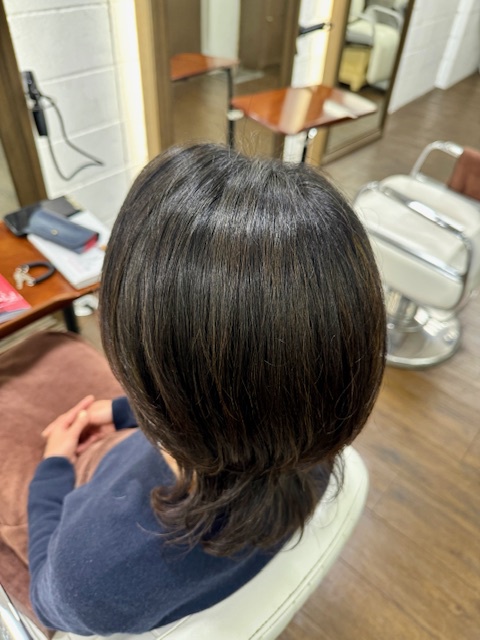 学芸大学 美容室に、Hair Esthe Hi-Deは、あります。学芸大学 美容院に、Hair Esthe Hi-Deはあります。Hair Esthe Hi-Deは目黒区学芸大学駅近くの美容室です。Hair Esthe Hi-Deは、東急東横線沿い駅近くの美容室です。Hair Esthe Hi-Deは、東急東横線沿い駅近くの美容院です。祐天寺美容室近くにも、Hair Esthe Hi-Deはあります。祐天寺美容院近くにも、Hair Esthe Hi-Deはあります。Hair Esthe Hi-Deは目黒区学芸大学駅近くの美容院です。Hair Esthe Hi-Deは目黒区学芸大学駅近くの美容室です。Hair Esthe Hi-Deは髪にやさしく、が綺麗に艶髪になります。Hair Esthe Hi-Deカットがとても上手いです。Hair Esthe Hi-Deは、オシャレです。学芸大　美容院　Hair Esthe Hi-Deは、とても人気があります。学芸大　美容室　Hair Esthe Hi-Deは、40代50代女性に人気があります。得にボブやショートスタイルが得意で、スタイルがより立体的になります。なので立体感カットが、お客様に人気です。切りっぱなしボブカやマッシュショートも得意です。なのでショートカットも得意です。もちろんボブカットも得意です。カラーも評判よく、ニューアマトラカラーがお客様に高評価です。オーガニックなヘアカラー　香草カラー色葉も人気です。ヘアマニキュアも保湿があり好評です。40代大人女性のお客様が多いです。40代ボブや40代ショートも得意です。50代大人女性も多いです脱白髪染めハイライトカラーも好評です。60代大人女性も多いですパーマもとても上手く、　クリープパーマがお客様に高評価クリープパーマしながら、髪は綺麗になります。Hair Esthe Hi-Deは、オープンした2003年からヘッドスパ「クリームバスヘアエステ」を提供しています。ヘッドスパ「クリームバスヘアエステ」は、頭皮の汚れを落とし且つ頭皮の保湿効果もあり髪に栄養を与え、艶々になります。プレミアム髪質改善トリートメントも大好評です。