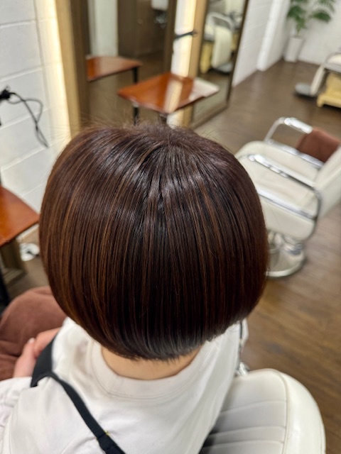 学芸大学 美容室に、Hair Esthe Hi-Deは、あります。学芸大学 美容院に、Hair Esthe Hi-Deはあります。Hair Esthe Hi-Deは目黒区学芸大学駅近くの美容室です。Hair Esthe Hi-Deは、東急東横線沿い駅近くの美容室です。Hair Esthe Hi-Deは、東急東横線沿い駅近くの美容院です。祐天寺美容室近くにも、Hair Esthe Hi-Deはあります。祐天寺美容院近くにも、Hair Esthe Hi-Deはあります。Hair Esthe Hi-Deは目黒区学芸大学駅近くの美容院です。Hair Esthe Hi-Deは目黒区学芸大学駅近くの美容室です。Hair Esthe Hi-Deは髪にやさしく、が綺麗に艶髪になります。Hair Esthe Hi-Deカットがとても上手いです。Hair Esthe Hi-Deは、オシャレです。学芸大　美容院　Hair Esthe Hi-Deは、とても人気があります。学芸大　美容室　Hair Esthe Hi-Deは、40代50代女性に人気があります。得にボブやショートスタイルが得意で、スタイルがより立体的になります。なので立体感カットが、お客様に人気です。切りっぱなしボブカやマッシュショートも得意です。なのでショートカットも得意です。もちろんボブカットも得意です。カラーも評判よく、ニューアマトラカラーがお客様に高評価です。オーガニックなヘアカラー　香草カラー色葉も人気です。ヘアマニキュアも保湿があり好評です。40代大人女性のお客様が多いです。40代ボブや40代ショートも得意です。50代大人女性も多いです脱白髪染めハイライトカラーも好評です。60代大人女性も多いですパーマもとても上手く、　クリープパーマがお客様に高評価クリープパーマしながら、髪は綺麗になります。Hair Esthe Hi-Deは、オープンした2003年からヘッドスパ「クリームバスヘアエステ」を提供しています。ヘッドスパ「クリームバスヘアエステ」は、頭皮の汚れを落とし且つ頭皮の保湿効果もあり髪に栄養を与え、艶々になります。プレミアム髪質改善トリートメントも大好評です。