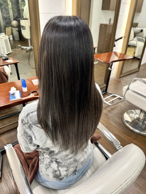 学芸大学 美容室に、Hair Esthe Hi-Deは、あります。学芸大学 美容院に、Hair Esthe Hi-Deはあります。Hair Esthe Hi-Deは目黒区学芸大学駅近くの美容室です。Hair Esthe Hi-Deは、東急東横線沿い駅近くの美容室です。Hair Esthe Hi-Deは、東急東横線沿い駅近くの美容院です。祐天寺美容室近くにも、Hair Esthe Hi-Deはあります。祐天寺美容院近くにも、Hair Esthe Hi-Deはあります。Hair Esthe Hi-Deは目黒区学芸大学駅近くの美容院です。Hair Esthe Hi-Deは目黒区学芸大学駅近くの美容室です。Hair Esthe Hi-Deは髪にやさしく、が綺麗に艶髪になります。Hair Esthe Hi-Deカットがとても上手いです。Hair Esthe Hi-Deは、オシャレです。学芸大　美容院　Hair Esthe Hi-Deは、とても人気があります。学芸大　美容室　Hair Esthe Hi-Deは、40代50代女性に人気があります。得にボブやショートスタイルが得意で、スタイルがより立体的になります。なので立体感カットが、お客様に人気です。切りっぱなしボブカやマッシュショートも得意です。なのでショートカットも得意です。もちろんボブカットも得意です。カラーも評判よく、ニューアマトラカラーがお客様に高評価です。オーガニックなヘアカラー　香草カラー色葉も人気です。ヘアマニキュアも保湿があり好評です。40代大人女性のお客様が多いです。40代ボブや40代ショートも得意です。50代大人女性も多いです脱白髪染めハイライトカラーも好評です。60代大人女性も多いですパーマもとても上手く、　クリープパーマがお客様に高評価クリープパーマしながら、髪は綺麗になります。Hair Esthe Hi-Deは、オープンした2003年からヘッドスパ「クリームバスヘアエステ」を提供しています。ヘッドスパ「クリームバスヘアエステ」は、頭皮の汚れを落とし且つ頭皮の保湿効果もあり髪に栄養を与え、艶々になります。プレミアム髪質改善トリートメントも大好評です。