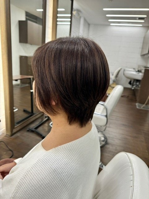 学芸大学 美容室に、Hair Esthe Hi-Deは、あります。学芸大学 美容院に、Hair Esthe Hi-Deはあります。Hair Esthe Hi-Deは目黒区学芸大学駅近くの美容室です。Hair Esthe Hi-Deは、東急東横線沿い駅近くの美容室です。Hair Esthe Hi-Deは、東急東横線沿い駅近くの美容院です。祐天寺美容室近くにも、Hair Esthe Hi-Deはあります。祐天寺美容院近くにも、Hair Esthe Hi-Deはあります。Hair Esthe Hi-Deは目黒区学芸大学駅近くの美容院です。Hair Esthe Hi-Deは目黒区学芸大学駅近くの美容室です。Hair Esthe Hi-Deは髪にやさしく、が綺麗に艶髪になります。Hair Esthe Hi-Deカットがとても上手いです。Hair Esthe Hi-Deは、オシャレです。学芸大　美容院　Hair Esthe Hi-Deは、とても人気があります。学芸大　美容室　Hair Esthe Hi-Deは、40代50代女性に人気があります。得にボブやショートスタイルが得意で、スタイルがより立体的になります。なので立体感カットが、お客様に人気です。切りっぱなしボブカやマッシュショートも得意です。なのでショートカットも得意です。もちろんボブカットも得意です。カラーも評判よく、ニューアマトラカラーがお客様に高評価です。オーガニックなヘアカラー　香草カラー色葉も人気です。ヘアマニキュアも保湿があり好評です。40代大人女性のお客様が多いです。40代ボブや40代ショートも得意です。50代大人女性も多いです脱白髪染めハイライトカラーも好評です。60代大人女性も多いですパーマもとても上手く、　クリープパーマがお客様に高評価クリープパーマしながら、髪は綺麗になります。Hair Esthe Hi-Deは、オープンした2003年からヘッドスパ「クリームバスヘアエステ」を提供しています。ヘッドスパ「クリームバスヘアエステ」は、頭皮の汚れを落とし且つ頭皮の保湿効果もあり髪に栄養を与え、艶々になります。プレミアム髪質改善トリートメントも大好評です。