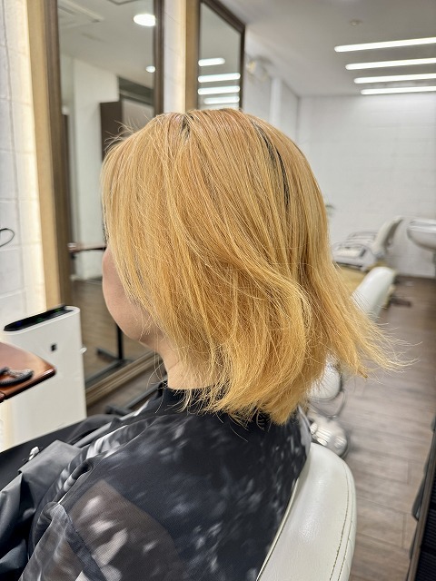 学芸大学 美容室に、Hair Esthe Hi-Deは、あります。学芸大学 美容院に、Hair Esthe Hi-Deはあります。Hair Esthe Hi-Deは目黒区学芸大学駅近くの美容院です。Hair Esthe Hi-Deは目黒区学芸大学駅近くの美容室です。祐天寺美容室近くにも、Hair Esthe Hi-Deはあります。祐天寺美容院近くにも、Hair Esthe Hi-Deはあります。Hair Esthe Hi-Deは髪にやさしく、が綺麗に艶髪になります。Hair Esthe Hi-Deは、カットがとても上手いです。Hair Esthe Hi-Deは、オシャレです。学芸大 美容院 Hair Esthe Hi-Deは、とても人気があります。学芸大 美容室 Hair Esthe Hi-Deは、40代50代60代女性に人気があります。得にボブやショートスタイルが得意で、スタイルがより立体的になります。なので立体感カットが、お客様に人気です。切りっぱなしボブカやマッシュショートも上手いです。なのでショートカットも上手いです。もちろんボブカットも上手いです。カラーも評判よく、ニューアマトラカラーがお客様に高評価です。オーガニックなヘアカラー 香草カラー色葉も人気です。ヘアマニキュアも保湿があり好評です。40代大人女性のお客様が多いです。40代ボブや40代ショートも得意です。50代大人女性も多いです、50代ボブや50代ショートも得意です。50代女性のカットは全般的に得意です。脱白髪染めハイライトカラーも好評です。60代大人女性も多いです。60代女性のカットも得意ですし、上手いと言われます。パーマもとても上手く、 クリープパーマがお客様に高評価クリープパーマしながら、髪は綺麗になります。男性のお客様もいらっしゃいます。男性のお客様は2割位です。Hair Esthe Hi-Deは、オープンした2003年からヘッドスパ「クリームバスヘアエステ」を提供しています。ヘッドスパ「クリームバスヘアエステ」は、頭皮の汚れを落とし且つ頭皮の保湿効果もあり髪に栄養を与え、艶々になります。プレミアム髪質改善トリートメントも大好評です。