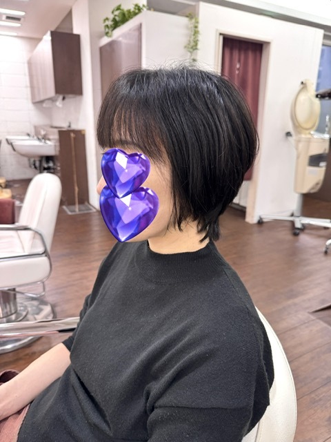学芸大学 美容室に、Hair Esthe Hi-Deは、あります。学芸大学 美容院に、Hair Esthe Hi-Deはあります。Hair Esthe Hi-Deは目黒区学芸大学駅近くの美容院です。Hair Esthe Hi-Deは目黒区学芸大学駅近くの美容室です。祐天寺美容室近くにも、Hair Esthe Hi-Deはあります。祐天寺美容院近くにも、Hair Esthe Hi-Deはあります。Hair Esthe Hi-Deは髪にやさしく、が綺麗に艶髪になります。Hair Esthe Hi-Deは、カットがとても上手いです。Hair Esthe Hi-Deは、オシャレです。学芸大　美容院　Hair Esthe Hi-Deは、とても人気があります。学芸大　美容室　Hair Esthe Hi-Deは、40代50代60代女性に人気があります。得にボブやショートスタイルが得意で、スタイルがより立体的になります。なので立体感カットが、お客様に人気です。切りっぱなしボブカやマッシュショートも上手いです。なのでショートカットも上手いです。もちろんボブカットも上手いです。カラーも評判よく、ニューアマトラカラーがお客様に高評価です。オーガニックなヘアカラー　香草カラー色葉も人気です。ヘアマニキュアも保湿があり好評です。40代大人女性のお客様が多いです。40代ボブや40代ショートも得意です。50代大人女性も多いです、50代ボブや50代ショートも得意です。50代女性のカットは全般的に得意です。脱白髪染めハイライトカラーも好評です。60代大人女性も多いです。60代女性のカットも得意ですし、上手いと言われます。パーマもとても上手く、　クリープパーマがお客様に高評価クリープパーマしながら、髪は綺麗になります。男性のお客様もいらっしゃいます。男性のお客様は2割位です。Hair Esthe Hi-Deは、オープンした2003年からヘッドスパ「クリームバスヘアエステ」を提供しています。ヘッドスパ「クリームバスヘアエステ」は、頭皮の汚れを落とし且つ頭皮の保湿効果もあり髪に栄養を与え、艶々になります。プレミアム髪質改善トリートメントも大好評です。